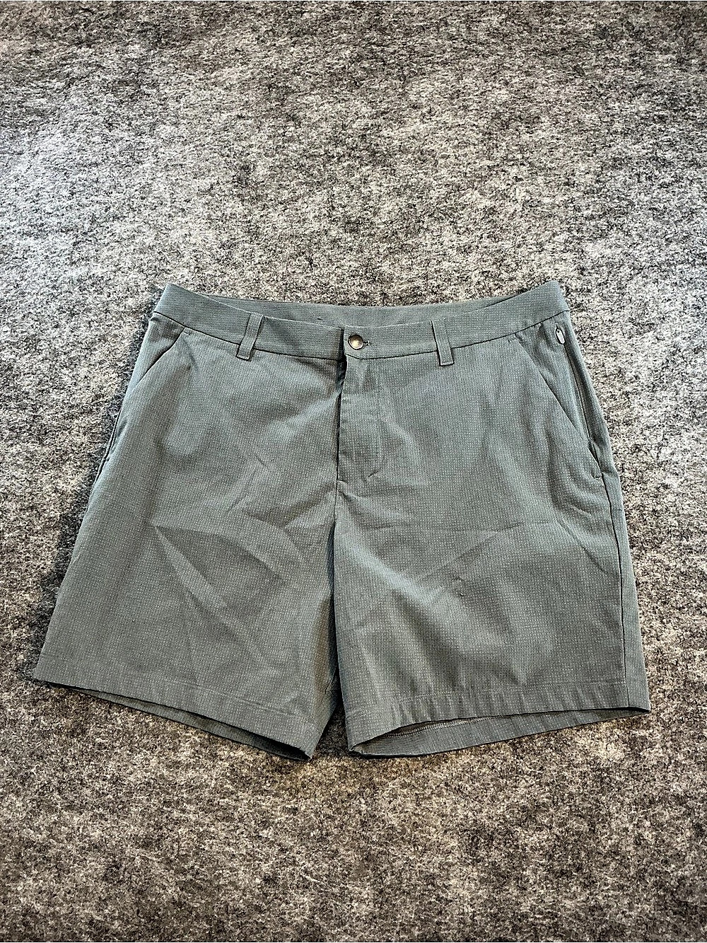 Lululemon Athletic Classic-Fit Short Men's Flat Front Shorts in Gray Size 34